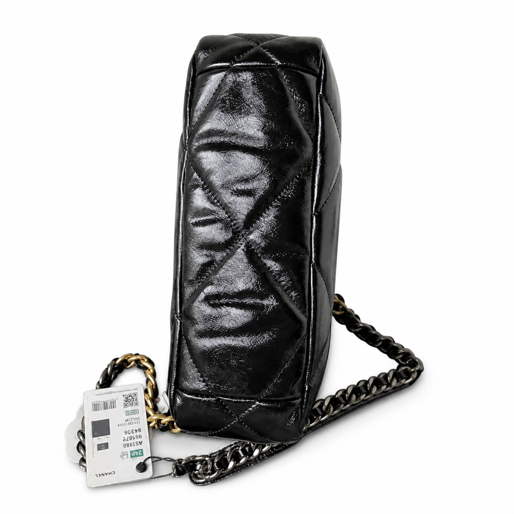 Chanel Classic Quilted Flap Bag | CC Turn-Lock Gold Hardware Leather Chain — 26cm