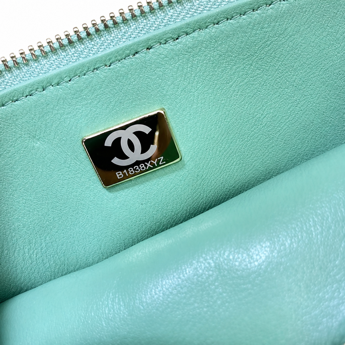 Chanel Jumbo Classic Quilted Flap Bag | CC Hardware & Chain — 33cm