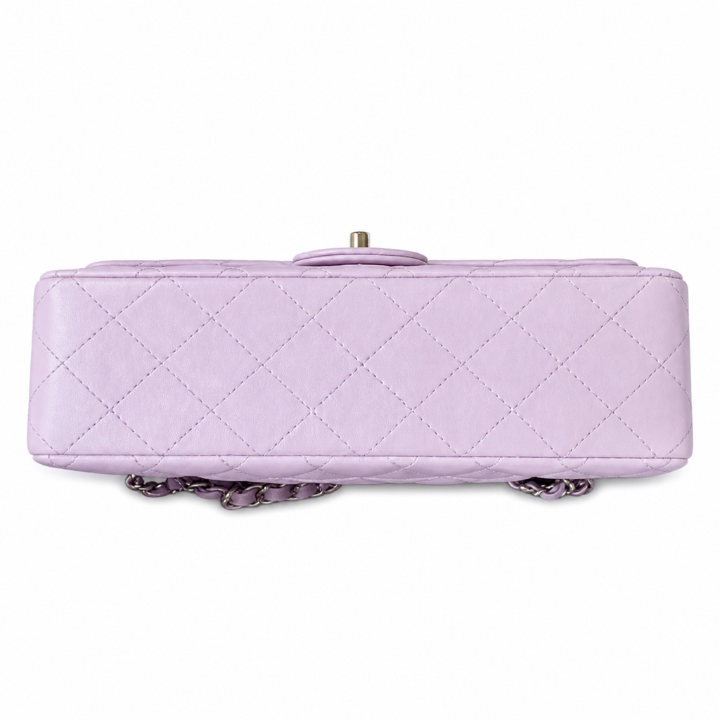 Chanel Classic Quilted Flap Bag | CC Turn-Lock Gold Chain Diamond Quilted — 15.5x25.5cm