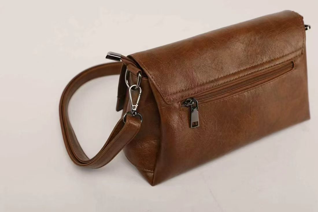 Elegant Minimalist Women's Handbag | 27×15×9cm Structured Tote