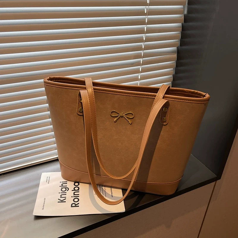 Trendy Women's Structured Handbag | Fashion-Forward Tote Bag 27×15×9cm